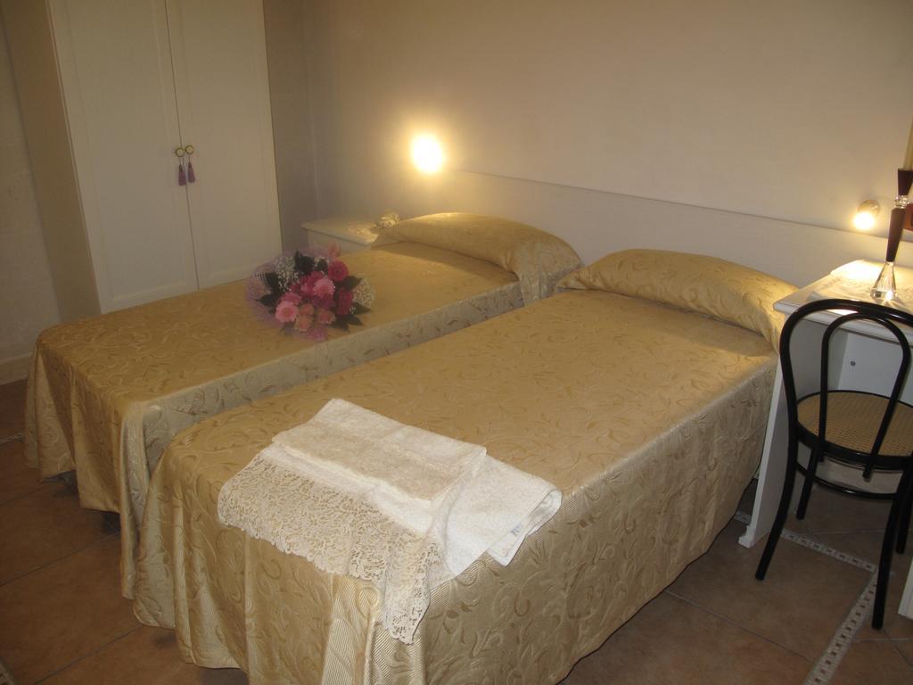 Hotel Marilyn Laterza Esterno foto